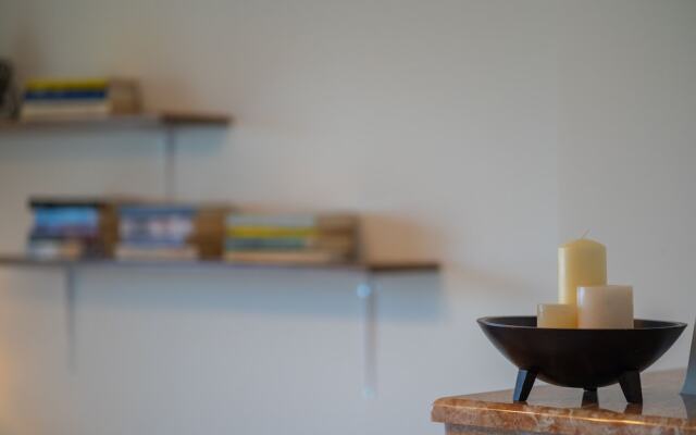 Paul's American Mansion- Volos suburb