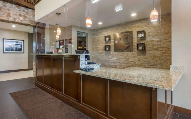 Comfort Suites Bridgeport - Clarksburg
