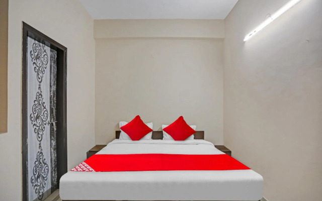 OYO Flagship 80629 Royal Tree