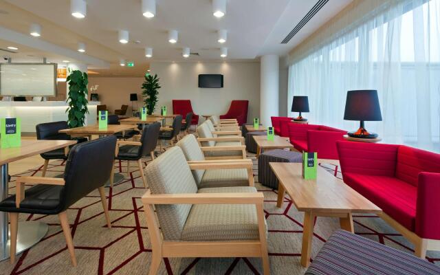 Hampton by Hilton London Gatwick Airport