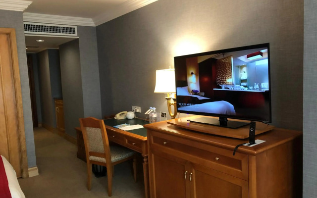 Grand Noble Hotel
