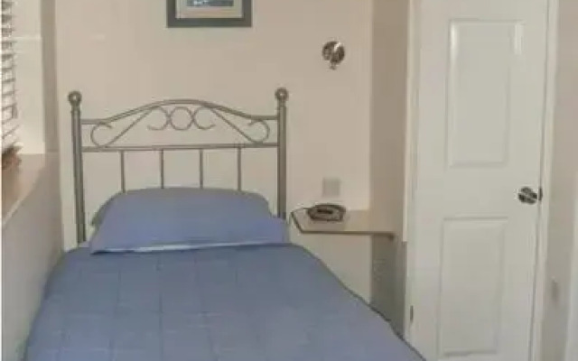 Dilmore House Bed  Breakfast Worcester England