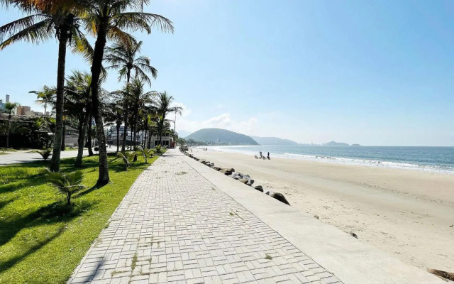 Maravilhoso Sobrado com Vista para o Mar