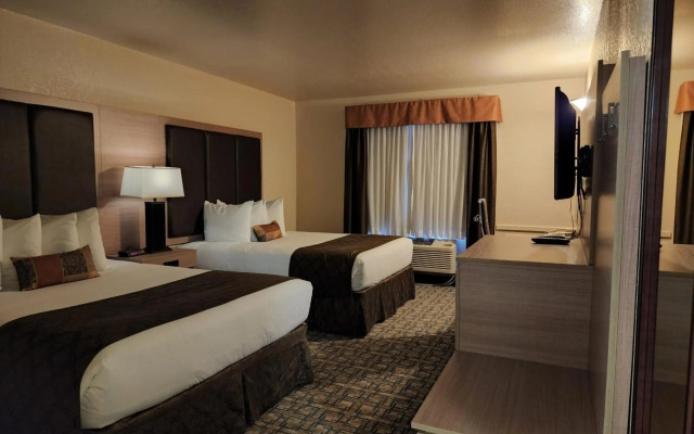 Ramada by Wyndham Lloydminster