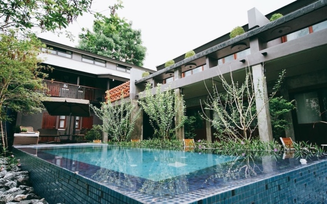 Yellow Pillow Village