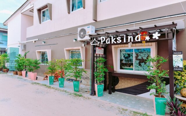 Paksina Resort.