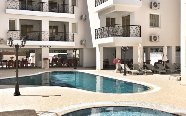 Carisa Livadia Gardens Apartments