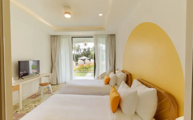 Moodhoian Riverside Resort & Spa
