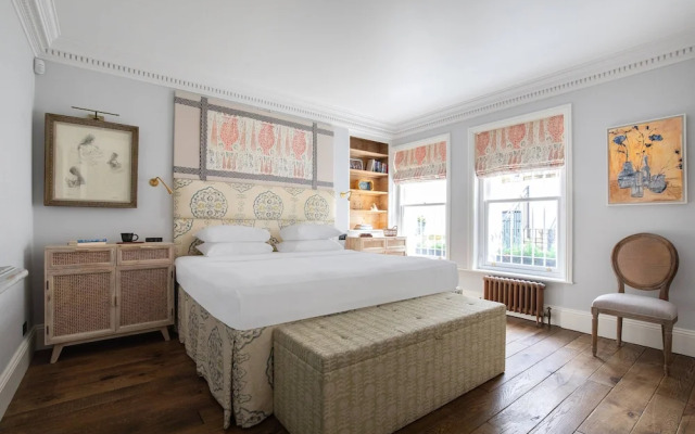 Ladbroke Gardens VII by Onefinestay