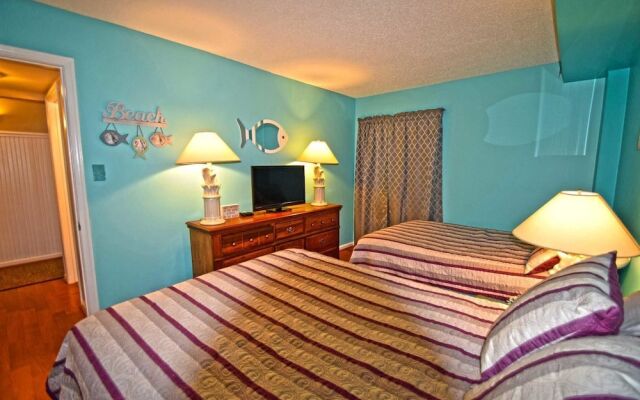 Silver Moon 403 2 Br condo by RedAwning