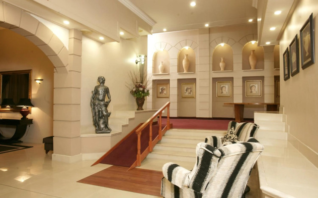 Apollo Hotel