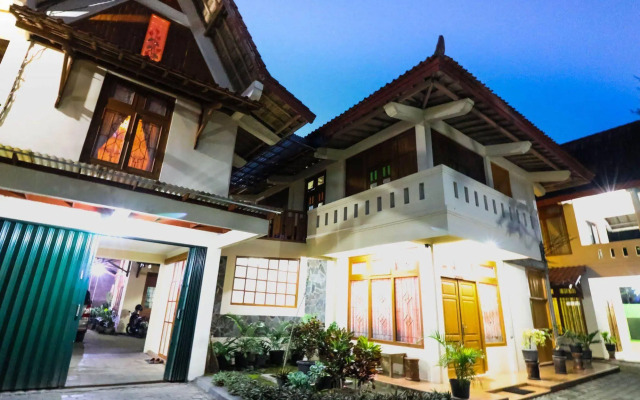 NIDA Rooms Merpati Smabi Sari Temple
