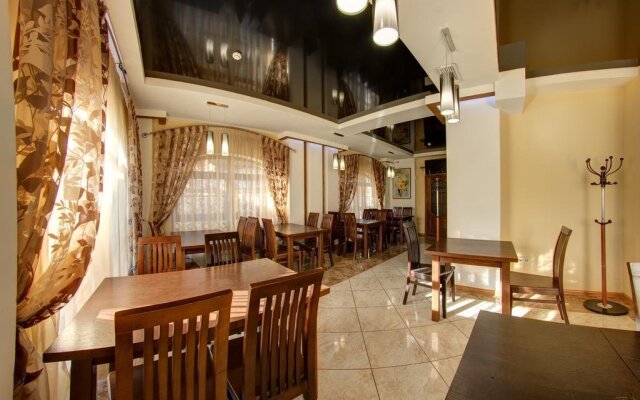 Altair Hotel