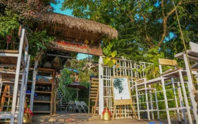 Aashraya Bed and Breakfast