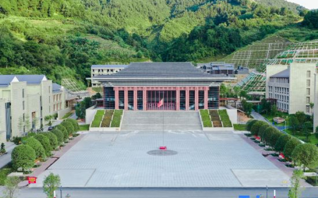 GUANGYUESHANG Zequn Hotel