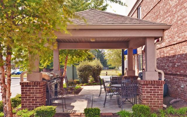 Candlewood Suites Indianapolis by IHG