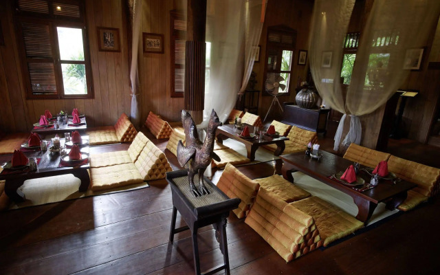 Palace Residence & Villa