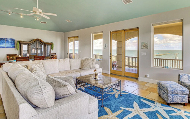 Private Pier: Waterfront Fulton Villa!