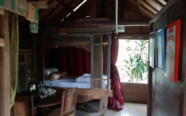 The Ermajas Pavilion