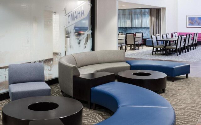 Hampton Inn & Suites Omaha-Downtown
