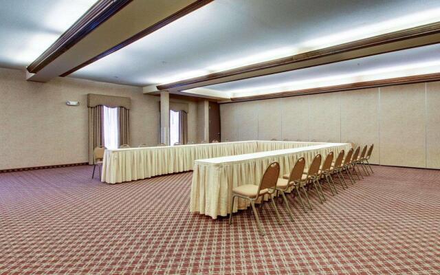 Clarion Suites