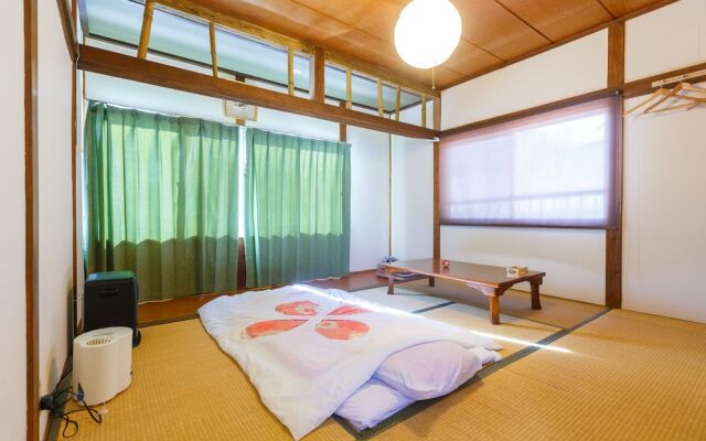 Guesthouse Asobi Factory - Hostel