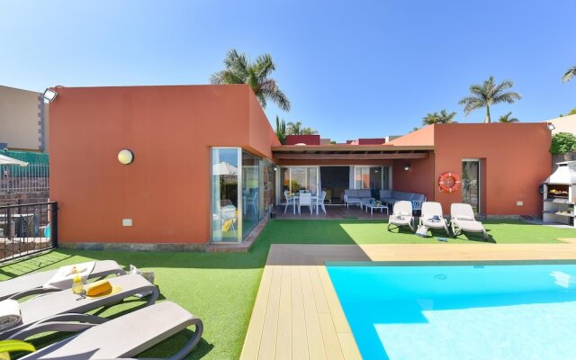 Par 4 Villa 16 Salobre Golf Holiday Rental