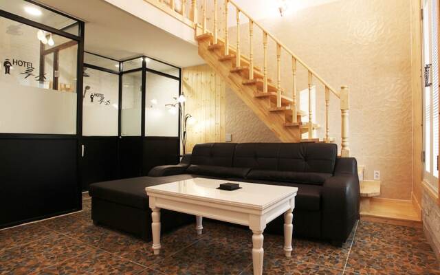 Russo Hotel
