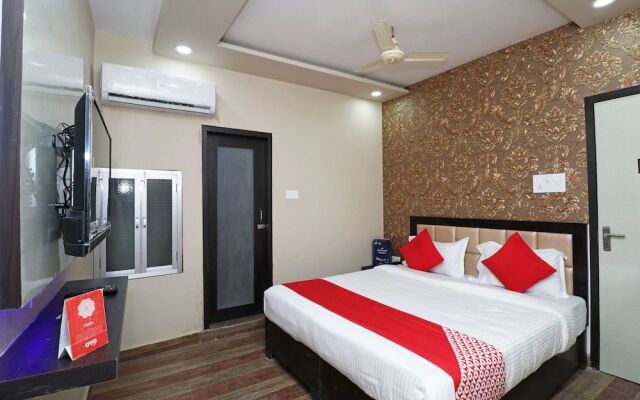 OYO 23139 Natraj Inn