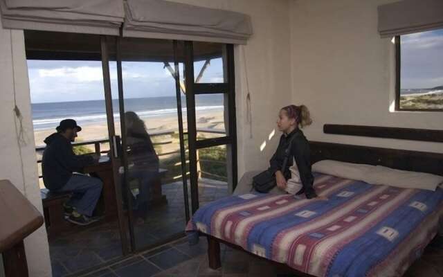 Island Vibe Jeffreys Bay Hostel