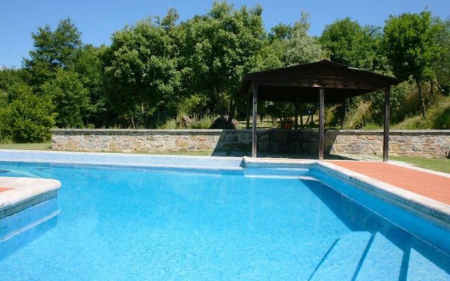 Stunning private villa for 8 guests with private pool, WIFI, TV, terrace, pets allowed and parking