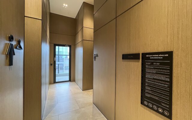 Le Places The Luxury MarQ Saigon Apartment
