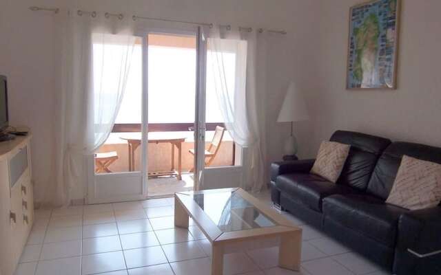 YVETTE MINI-VILLA - FACING THE SEA Apartment 2