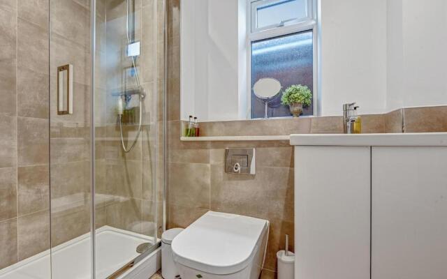 St Martins House Luxury 2 Bedroom Apartments Ruislip