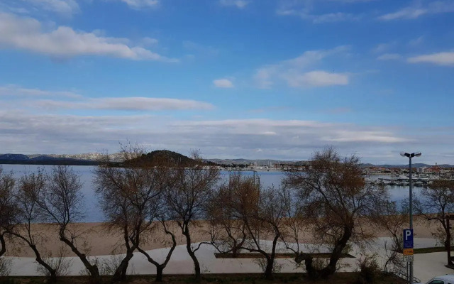 Apartman Mana, Murter