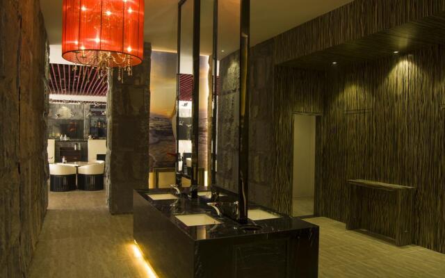 Lori Star Hotel
