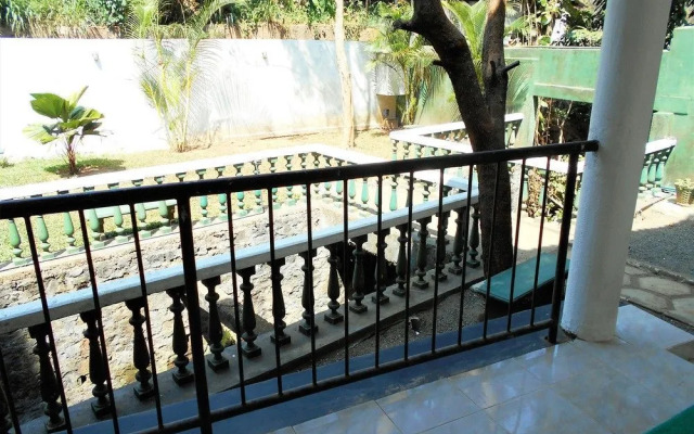 The Lotus Blue - Hostel