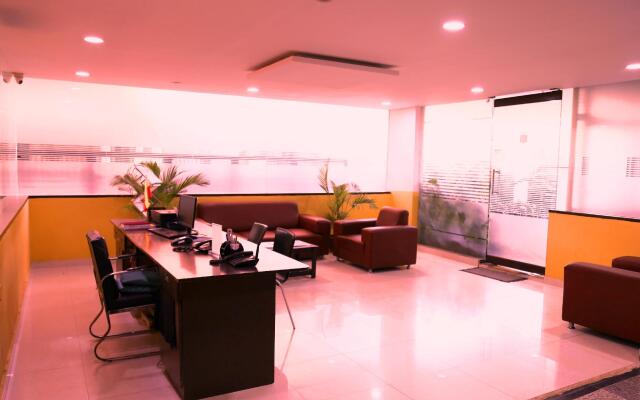 Airport Gateway