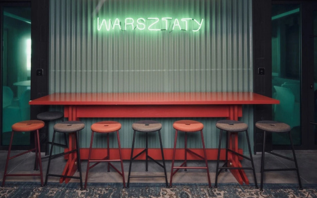 MONTOWNIA Lofts & Experience