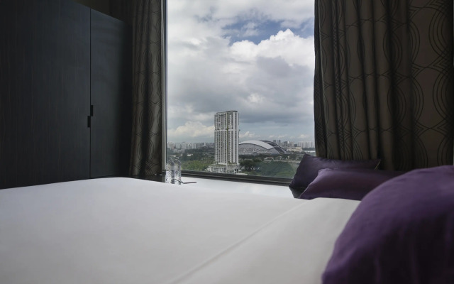 V Hotel Lavender