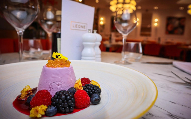 Lion & Swan Hotel