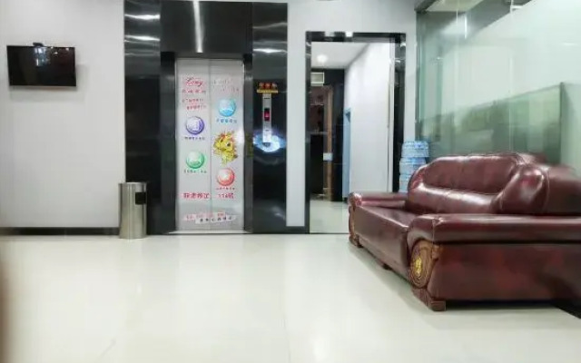 Longcheng Hotel