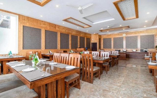 Ahr Hotel Radha Residency