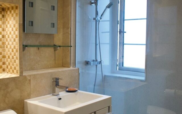 Edinburgh Top Floor Flat