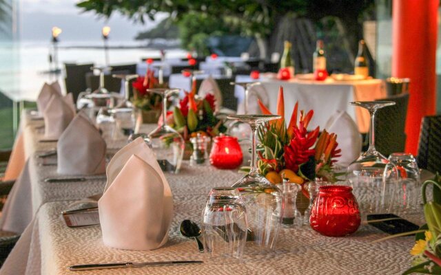 Tahiti Ia Ora Beach Resort