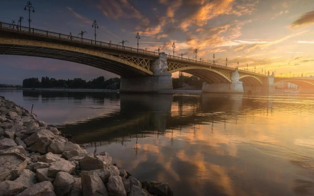 Budapest City Center W18