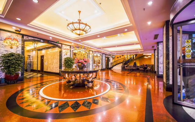 Dong Fang Hotel