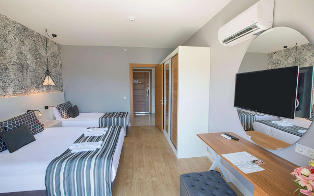 Greenwood Suites Resort