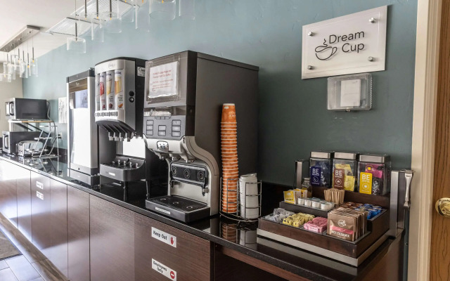 Sleep Inn & Suites Evansville - Casper