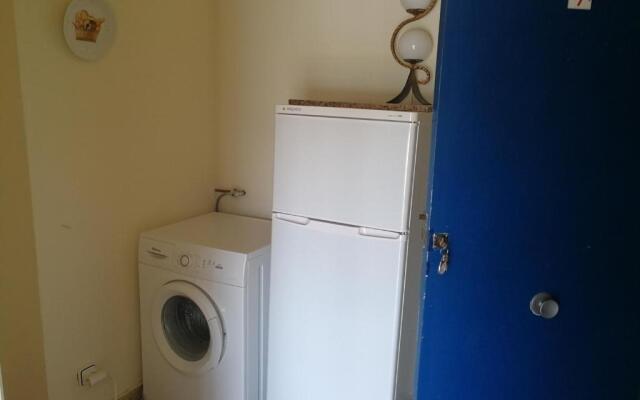 Apartment With Community Pool for 4 People
